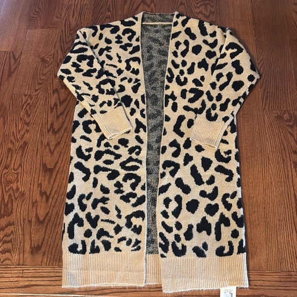 NWT Comfy Luxe women’s tan camel black leopard long cardigan ONE SIZE super soft - Picture 11 of 13
